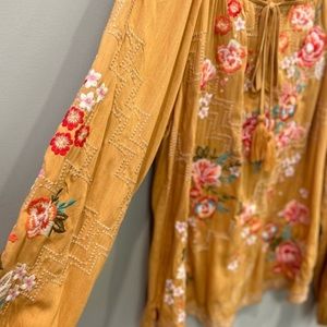 Cute boho blouse with beautiful flower designs 100% rayon